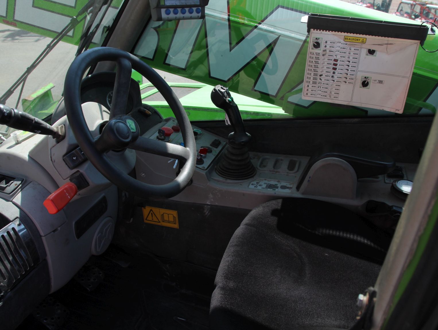 I16432c
