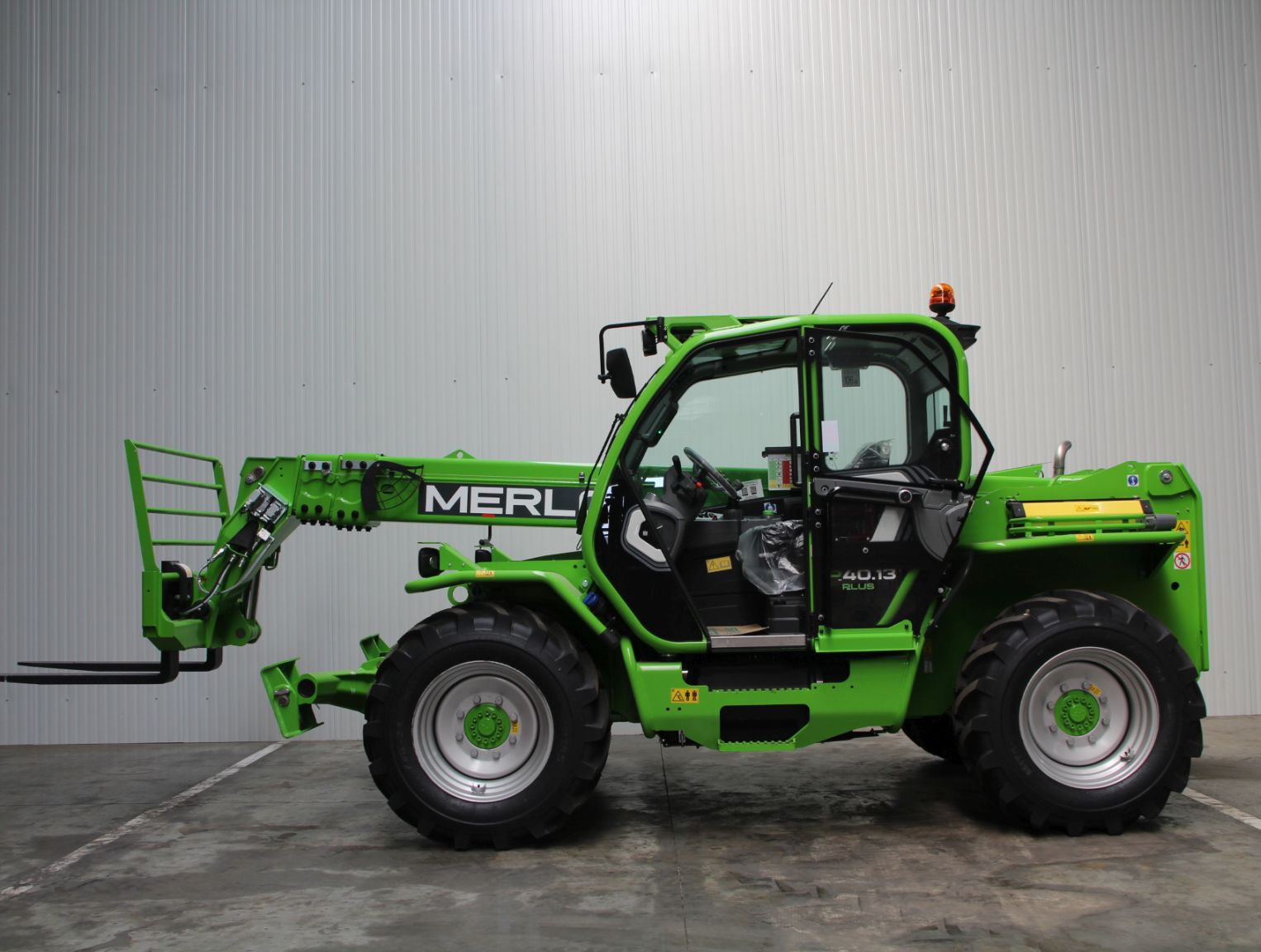 M22785